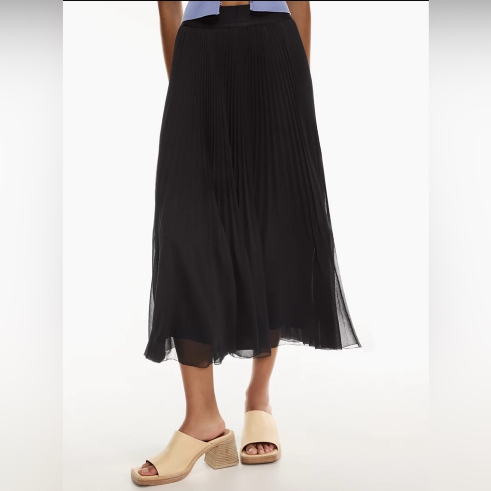 Aritzia Wilfred Twirl Midi Skirt
